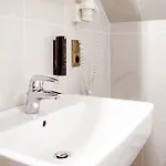 Otel Smart B&b1 Bb1 132